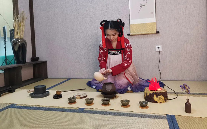 引爆直播流量 创造IP神话 — 芳村茶业城直播基地揭牌仪式成功举行 - 美迪教育