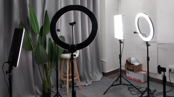 一个新手怎么做直播?这三个建议一定要看完! - 美迪电商教育