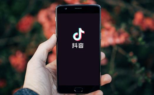 抖音发作品上热门怎么操作?轻松上热门技巧分享 - 美迪电商教育