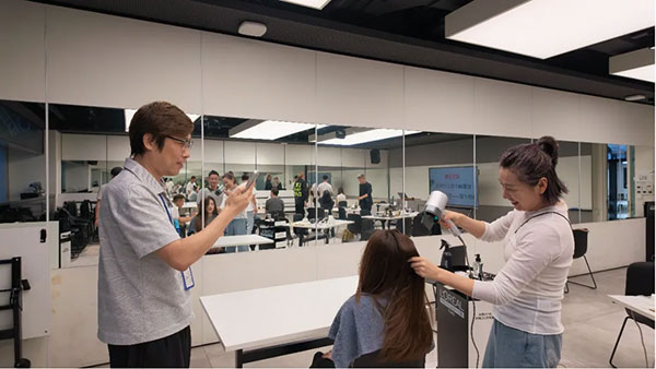 上海欧莱雅发型设计培训师短视频创作与运营实战培训 - 美迪电商教育
